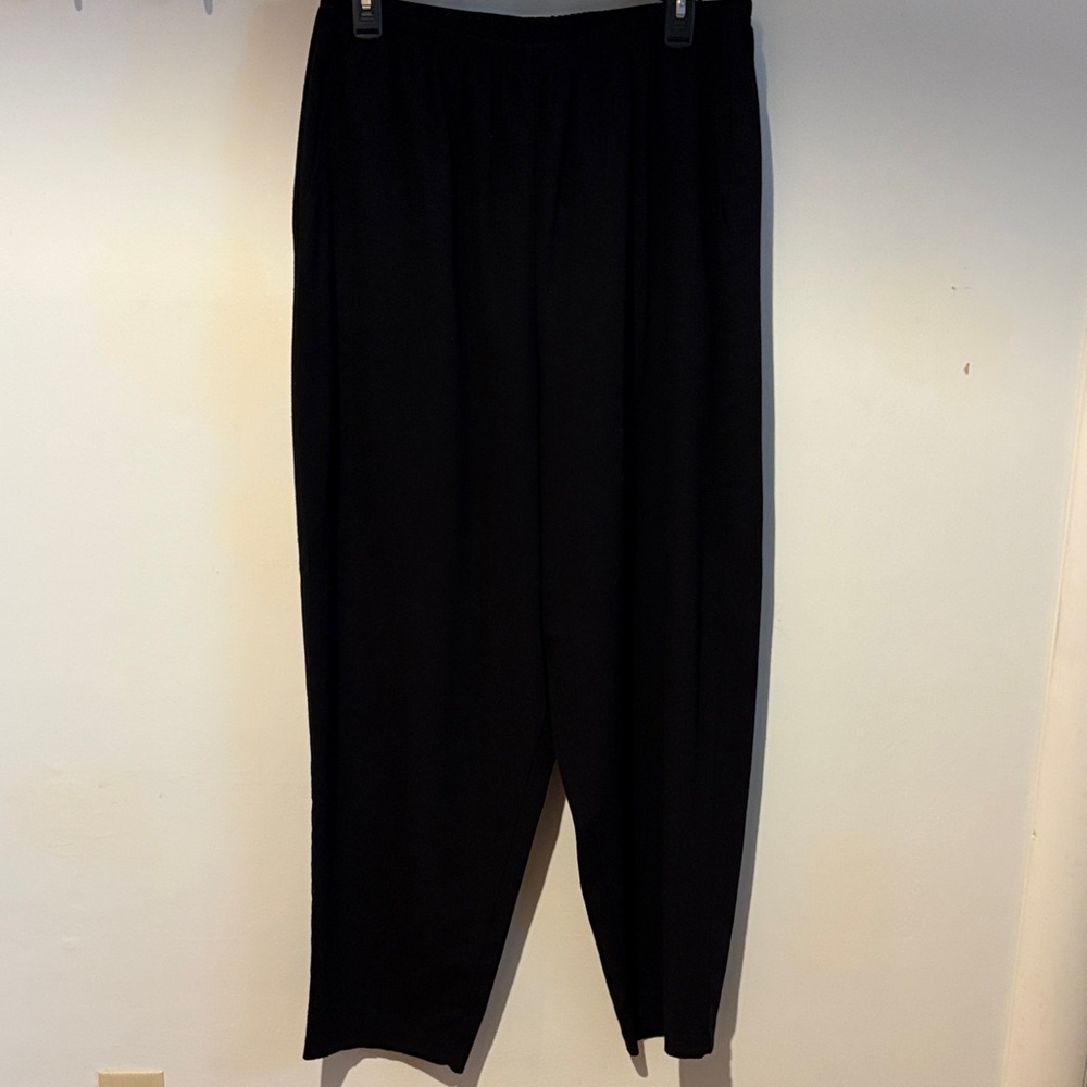 Teddi Women's Classic Black Linen Pants